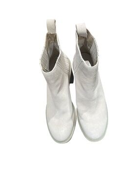 Dolce Vita Bone Suede Lug Sole Platform Booties Sz 8.5